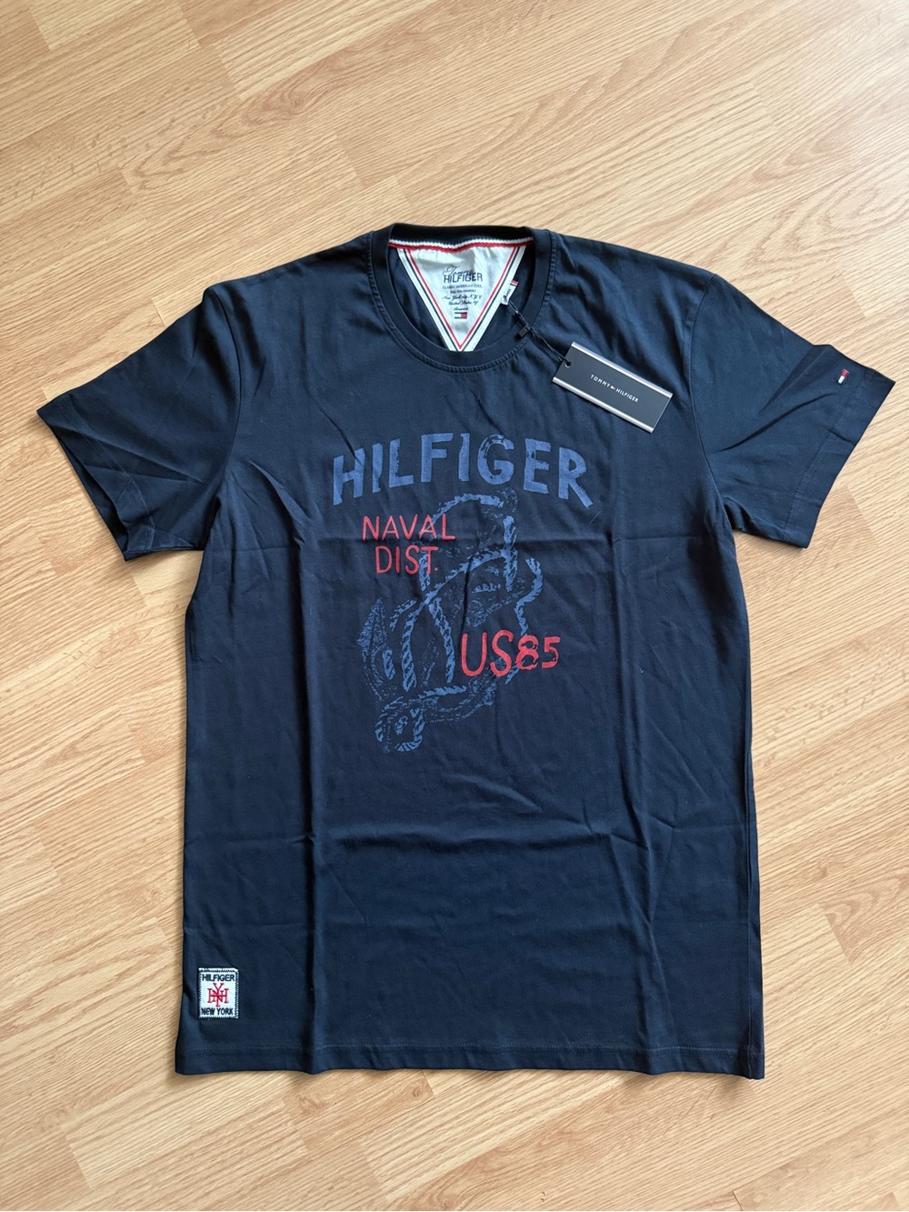 Tommy Hilfiger Navy Short Sleeve Logo Graphic Tee with Red Accent